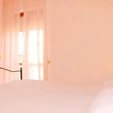 아파트 Sunrise Flat -